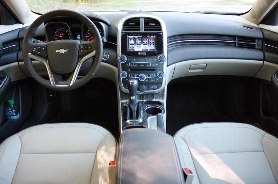 Chevrolet Malibu 2014 года  (фото 12 из 50)